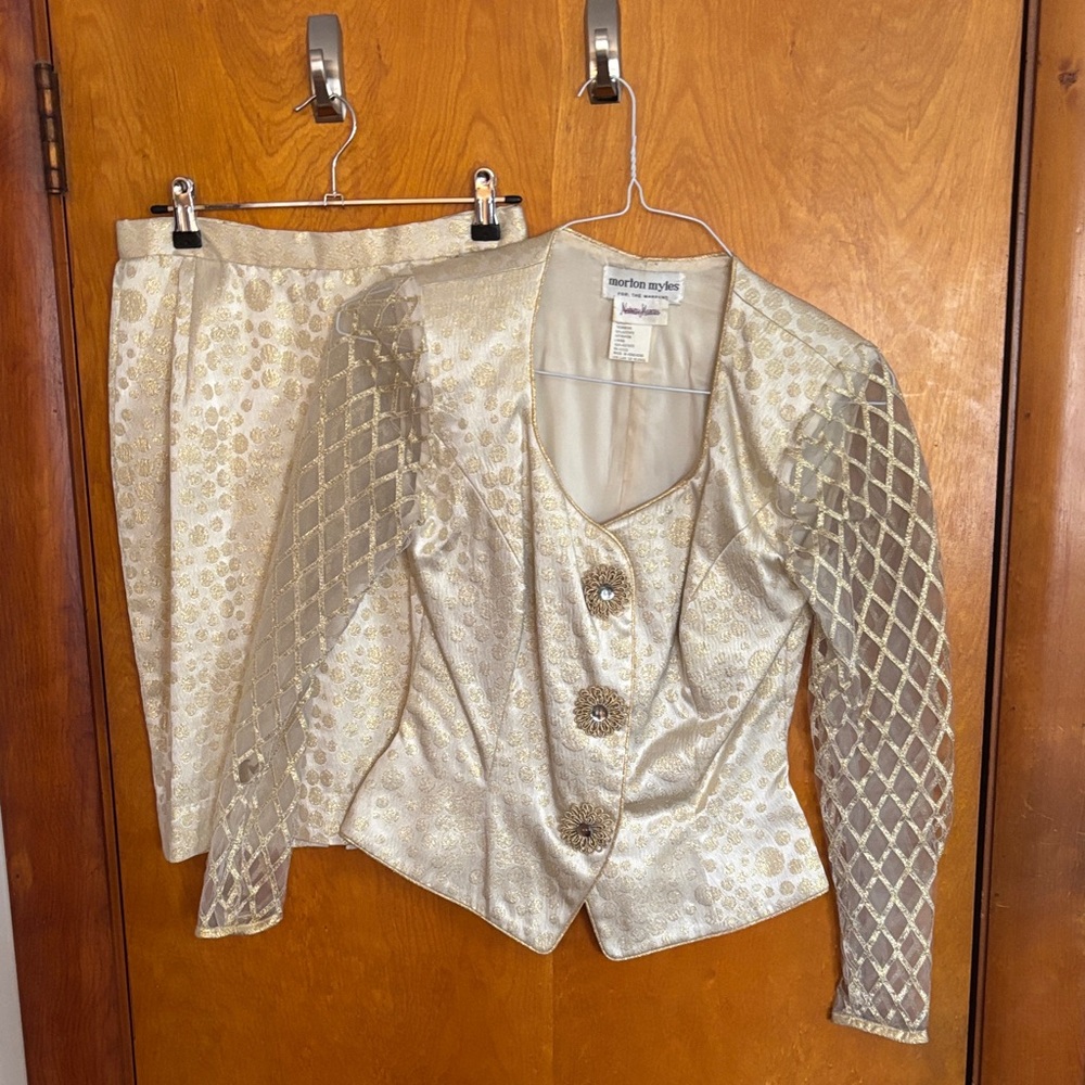Neimann Marcus Gold Brocade Women's Jacket & Skirt Set
